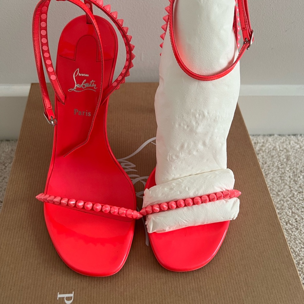 Christian Louboutin So Me 100 Heels - Picture 3 of 7